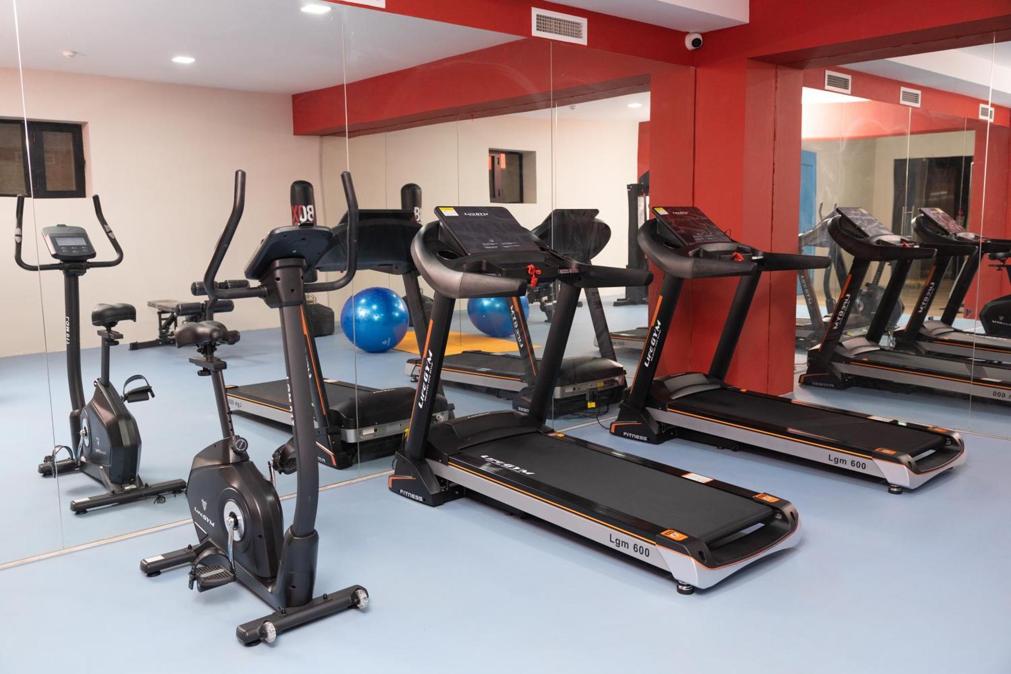 Hotel Marwa Tashkent Pool&Spa מראה חיצוני תמונה